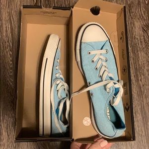 HARDLY WORN Neon Blue low top Chuck Taylors